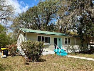 3127 Franklin St Ext SE, Darien, GA 31305