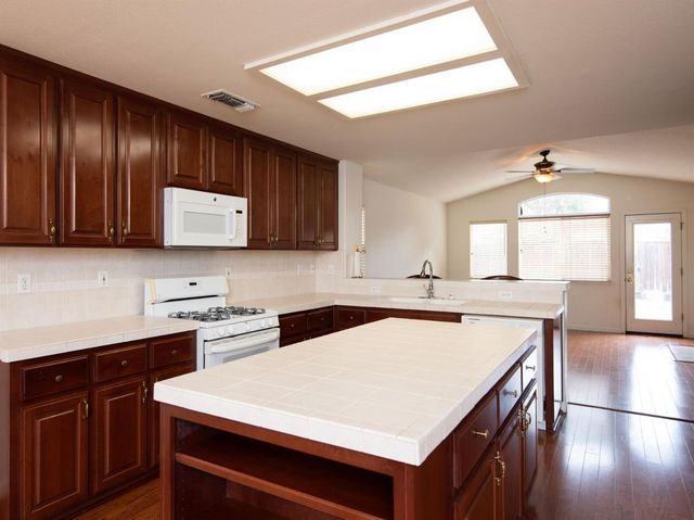 4012 Tapestry Dr, Modesto, CA 95357