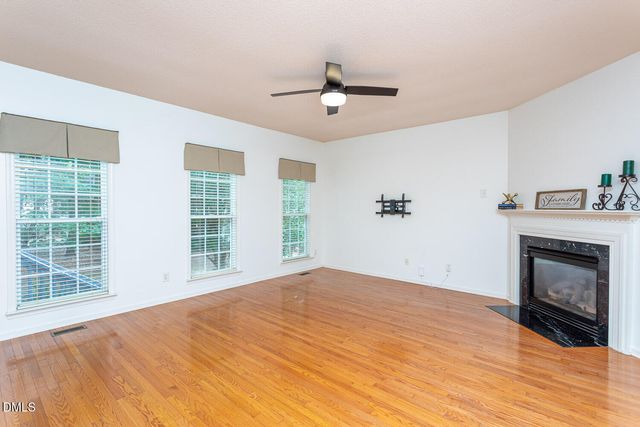 208 Troyer Place, Apex, NC 27502