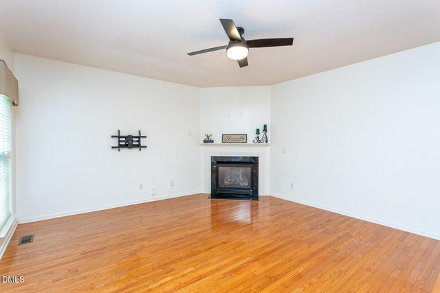 208 Troyer Place, Apex, NC 27502