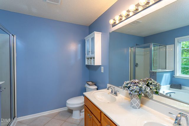 208 Troyer Place, Apex, NC 27502