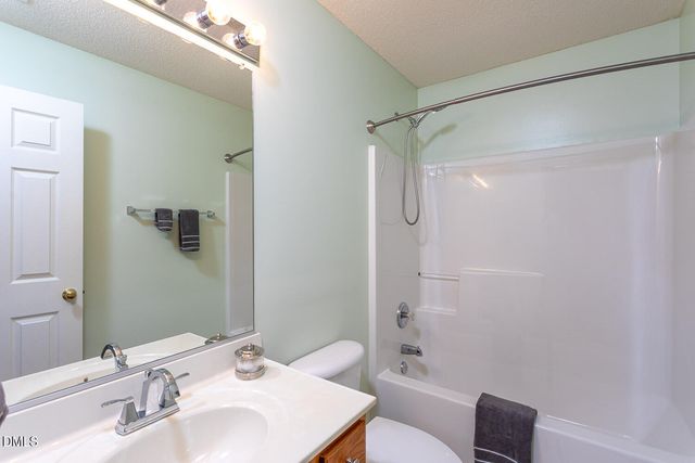 208 Troyer Place, Apex, NC 27502