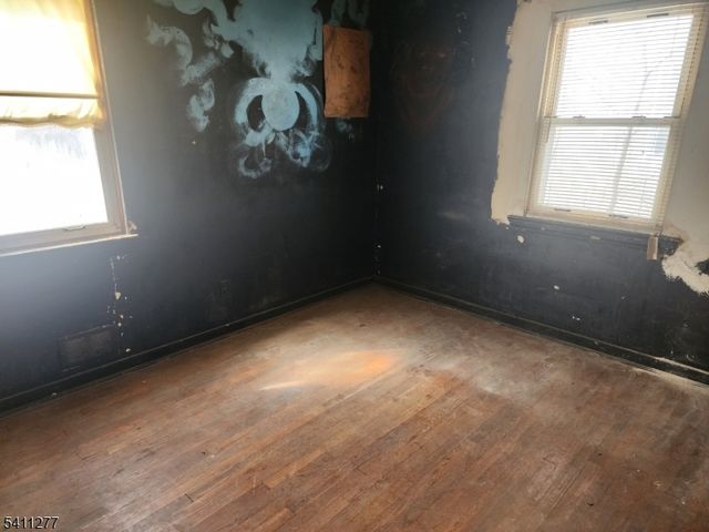 147 Martin Ave, Clifton City, NJ 07012