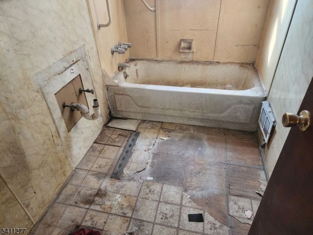 147 Martin Ave, Clifton City, NJ 07012