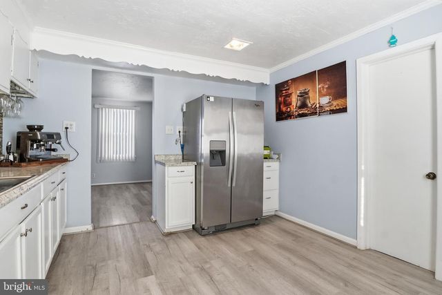 1058 KELLY DR, York, PA 17404