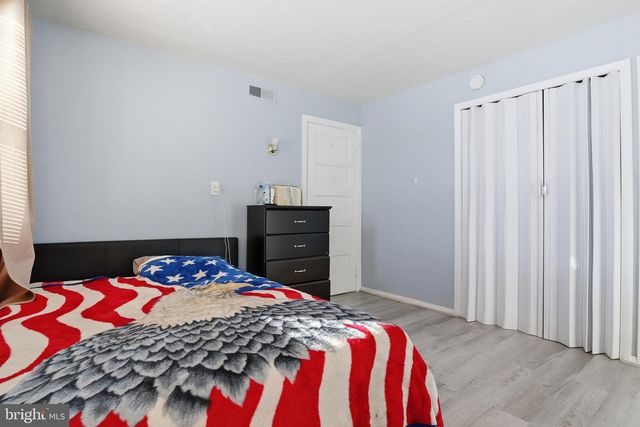 1058 KELLY DR, York, PA 17404