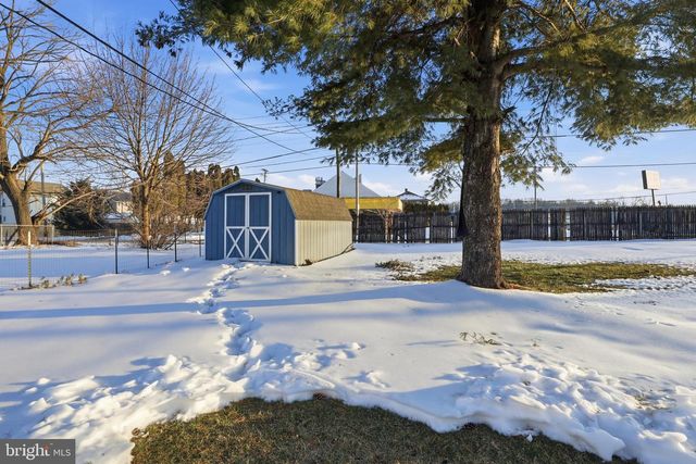 1058 KELLY DR, York, PA 17404