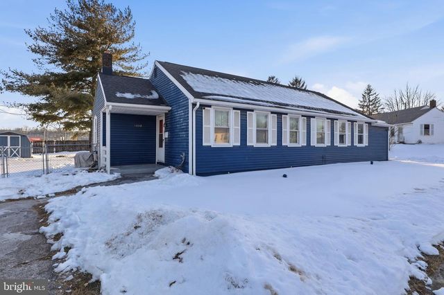 1058 KELLY DR, York, PA 17404