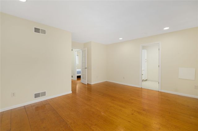 95 Nipmuc Trail B, North Providence, RI 02904