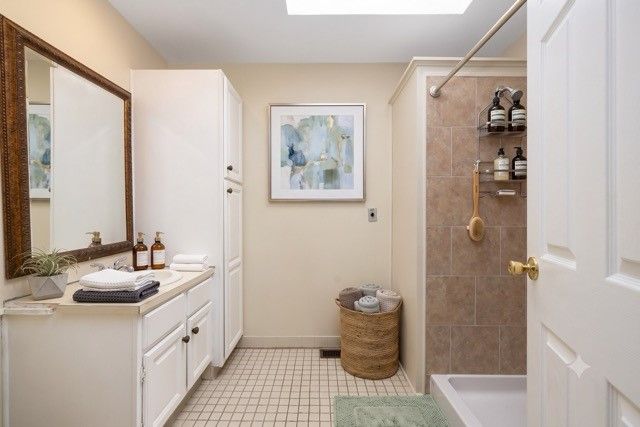 95 Nipmuc Trail B, North Providence, RI 02904