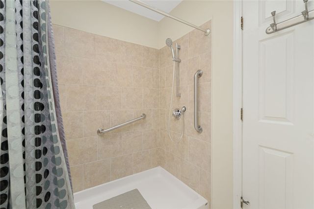 95 Nipmuc Trail B, North Providence, RI 02904