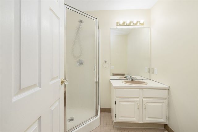 95 Nipmuc Trail B, North Providence, RI 02904