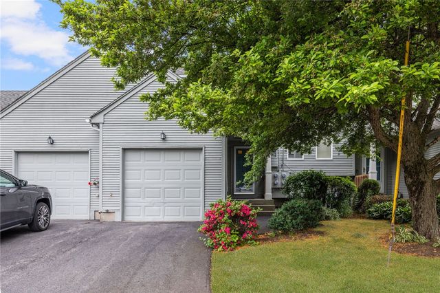 95 Nipmuc Trail B, North Providence, RI 02904