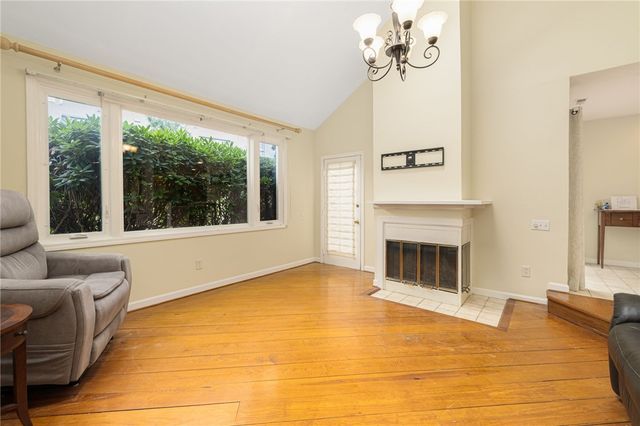 95 Nipmuc Trail B, North Providence, RI 02904
