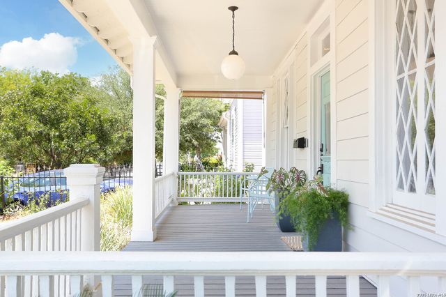 227 Florida St, San Antonio, TX 78210