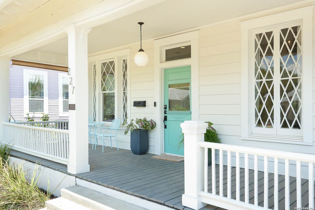 227 Florida St, San Antonio, TX 78210