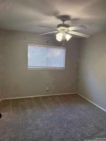 5634 Charlie Chan, San Antonio, TX 78240