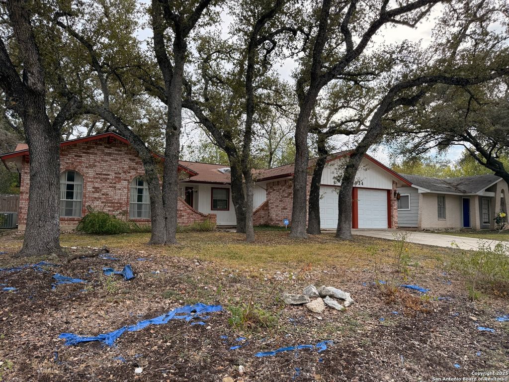 5634 Charlie Chan, San Antonio, TX 78240