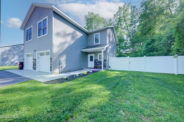 50B Werner Road, Halfmoon, NY 12065