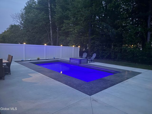 50B Werner Road, Halfmoon, NY 12065