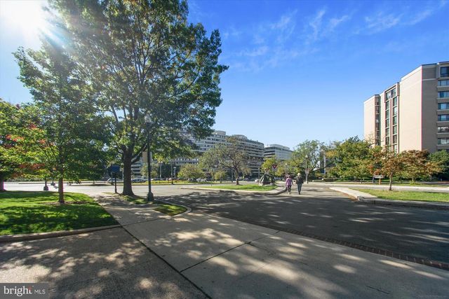 2475 VIRGINIA AVENUE # 107, Washington, DC 20037