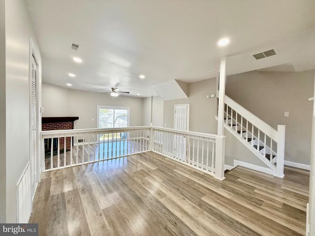 1223 DEER RUN, Reading, PA 19606