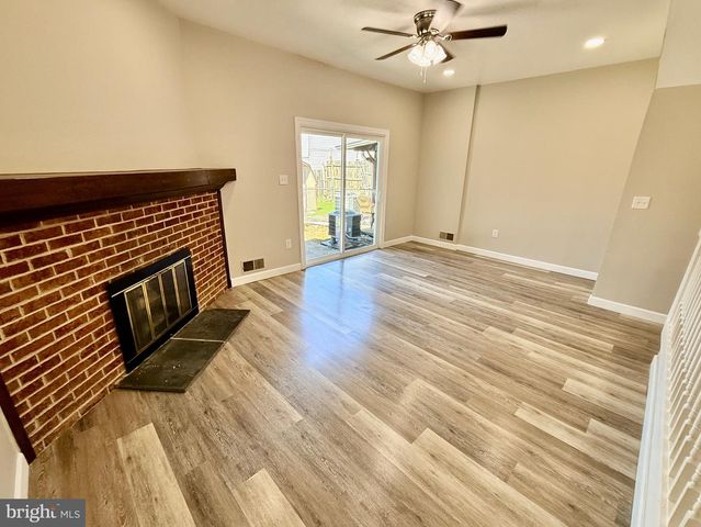 1223 DEER RUN, Reading, PA 19606