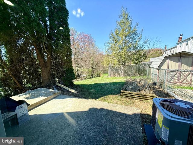 1223 DEER RUN, Reading, PA 19606
