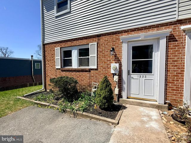 1223 DEER RUN, Reading, PA 19606