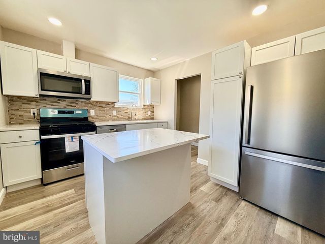 1223 DEER RUN, Reading, PA 19606
