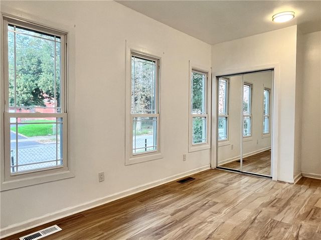 25 Lorenzo Street, Rochester, NY 14611