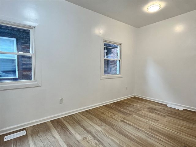 25 Lorenzo Street, Rochester, NY 14611