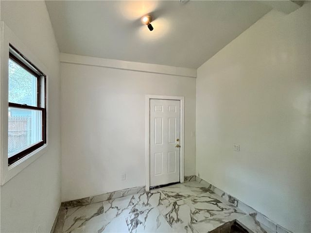 25 Lorenzo Street, Rochester, NY 14611