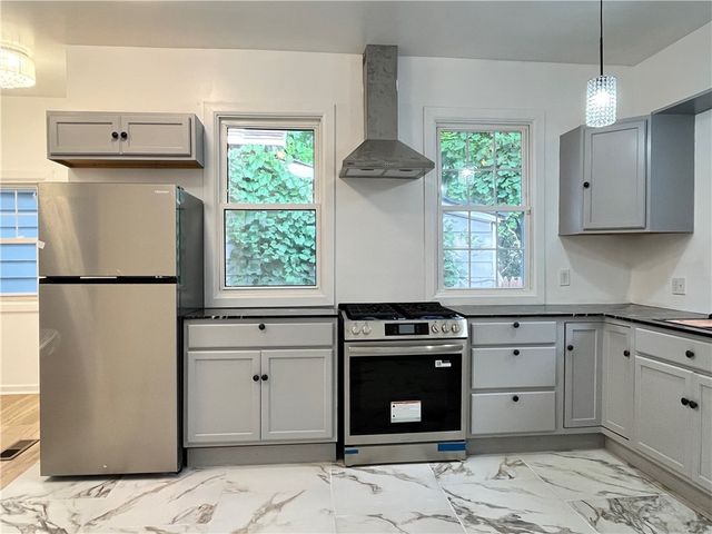 25 Lorenzo Street, Rochester, NY 14611