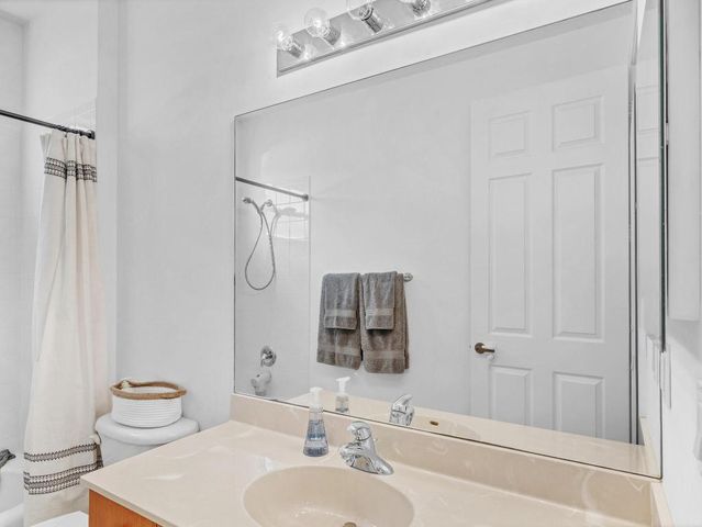 167 Catania Way, Royal Palm Beach, FL 33411