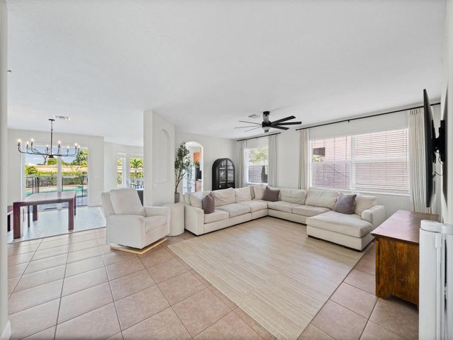 167 Catania Way, Royal Palm Beach, FL 33411