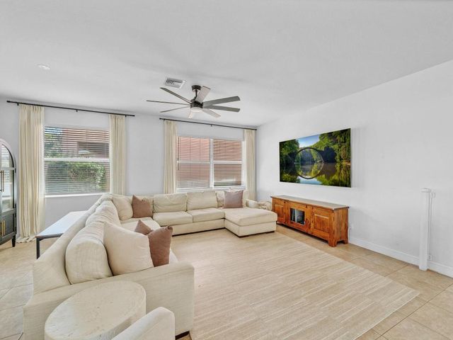 167 Catania Way, Royal Palm Beach, FL 33411