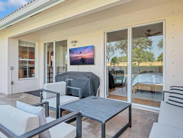 167 Catania Way, Royal Palm Beach, FL 33411