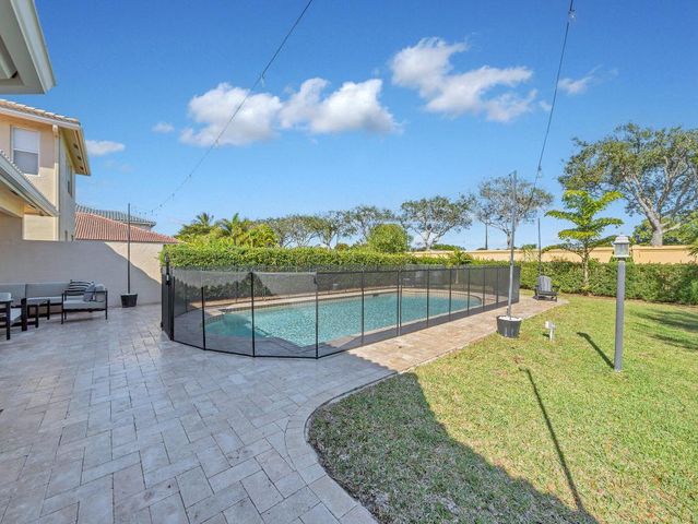 167 Catania Way, Royal Palm Beach, FL 33411