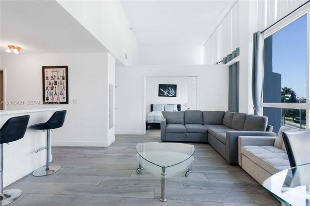 5445 Collins Avenue BAY12, Miami Beach, FL 33140