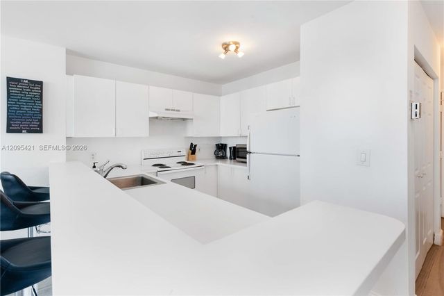 5445 Collins Avenue BAY12, Miami Beach, FL 33140
