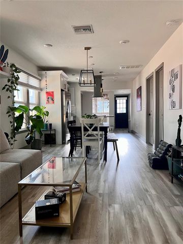 710 14TH STREET N, St Petersburg, FL 33705