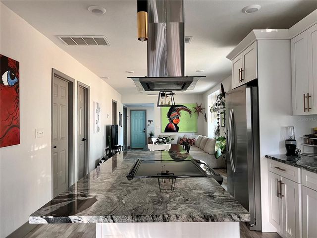 710 14TH STREET N, St Petersburg, FL 33705
