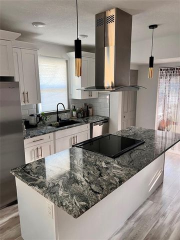 710 14TH STREET N, St Petersburg, FL 33705