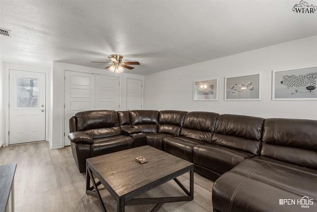 115 JAMES DRIVE, Iowa Park, TX 76367