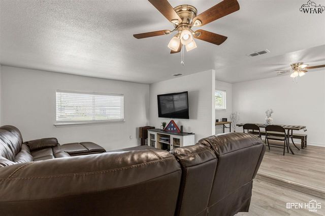 115 JAMES DRIVE, Iowa Park, TX 76367