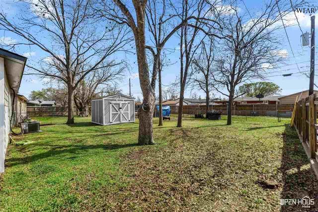 115 JAMES DRIVE, Iowa Park, TX 76367