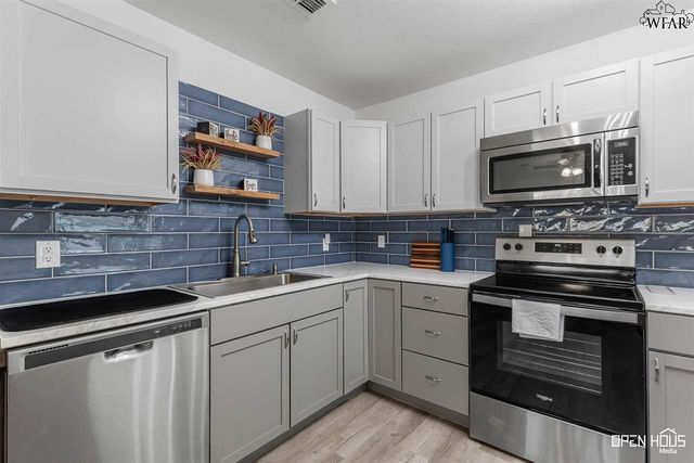 115 JAMES DRIVE, Iowa Park, TX 76367