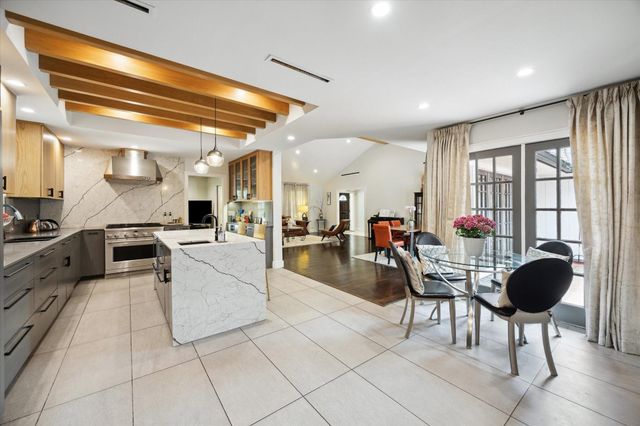 1902 Chimney Rock Road, Houston, TX 77056