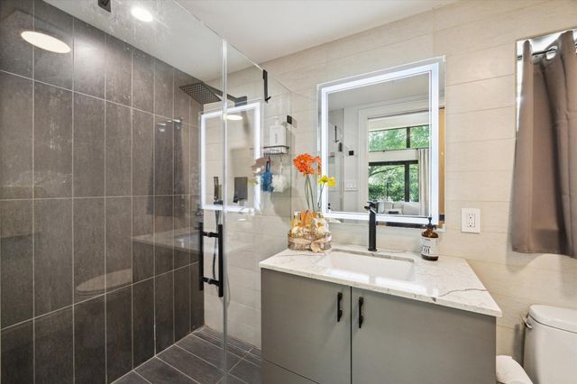 1902 Chimney Rock Road, Houston, TX 77056